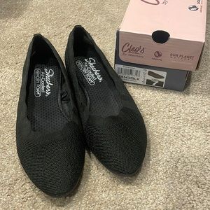 Cleo’s by Skechers Love Spell Black Flat